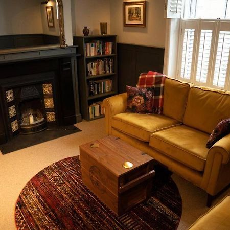 Cosy Village House Уодингтън Екстериор снимка